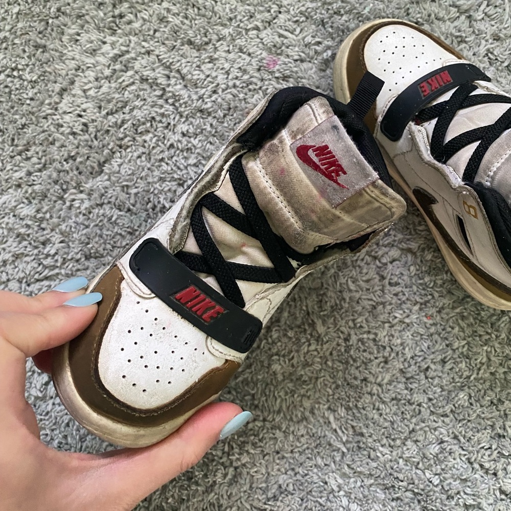 Toddler Nike Jordan Sneakers - Picture 7 of 15
